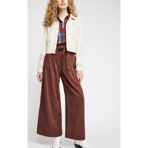 FREE PEOPLE Dwell On Dreams High Waisted Pleated Wide Leg Pants Size 6 - Picture 1 of 9
